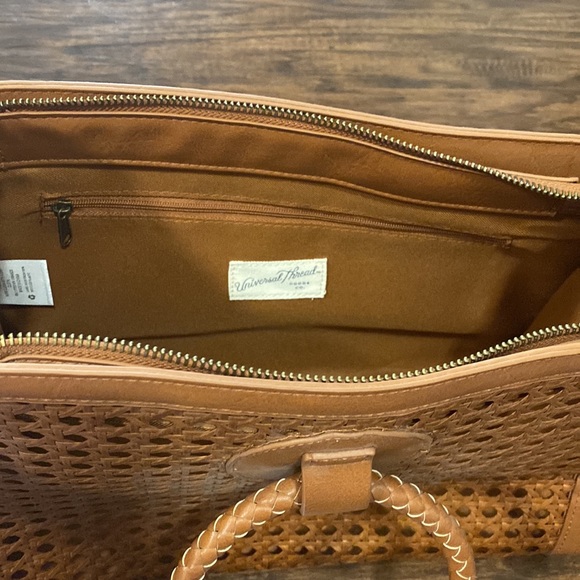 Convertible Ring Handle Purse - Picture 7 of 8